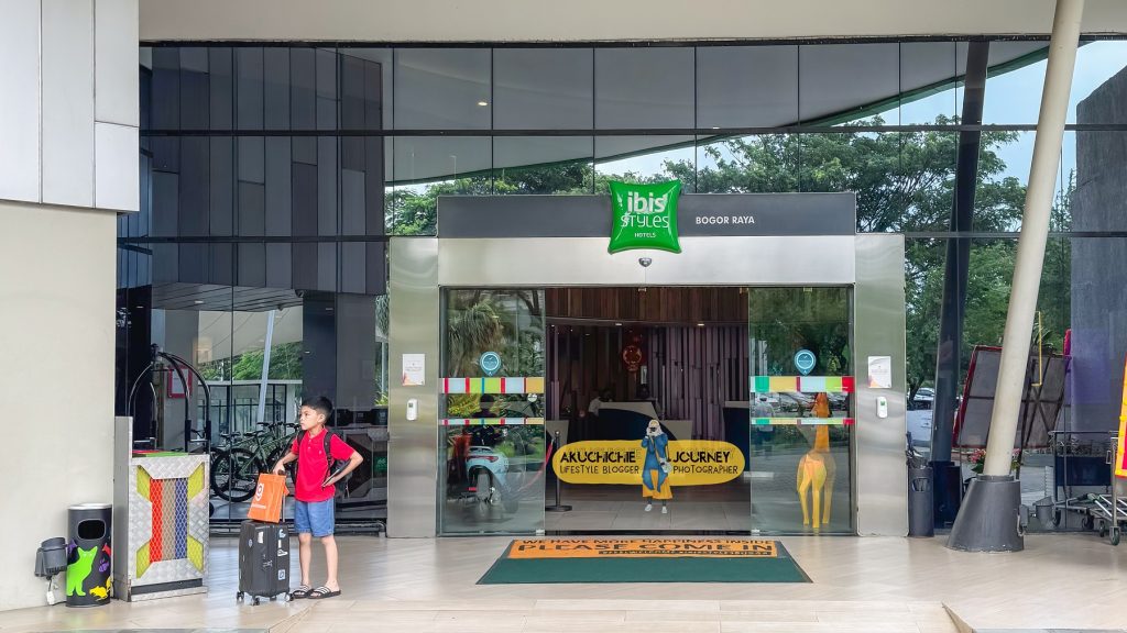 Lobby Hotel Ibis Styles Bogor Raya