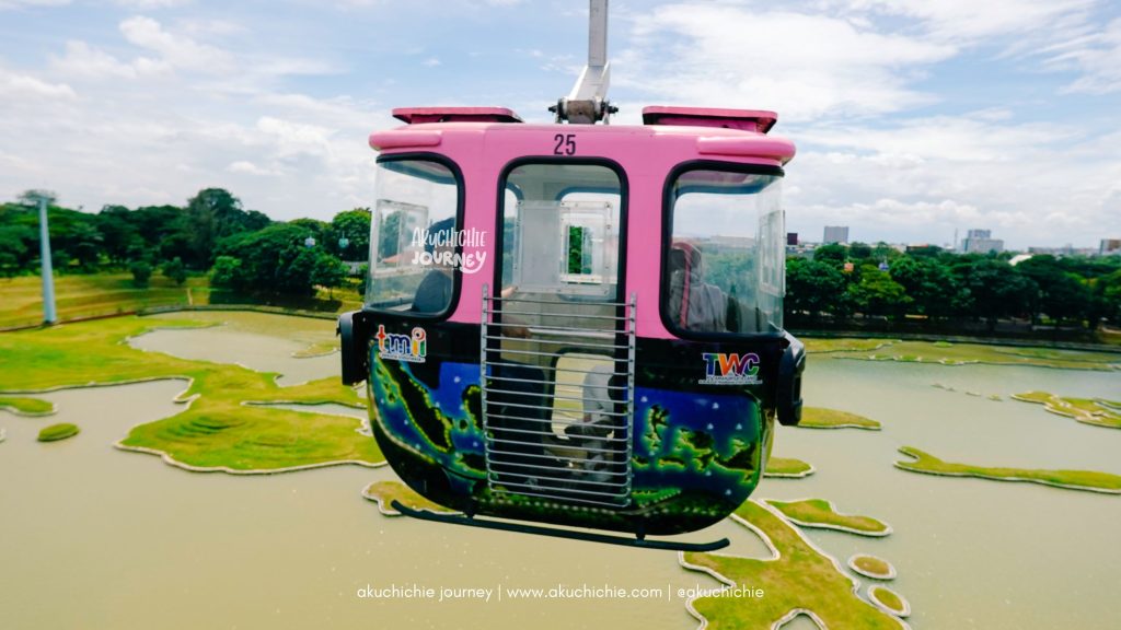 kereta gantung di taman mini indonesia indah