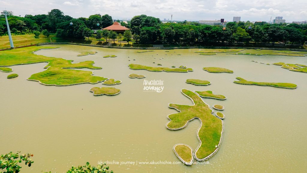 pemandangan dari dalam kereta gantung taman mini indonesia indah